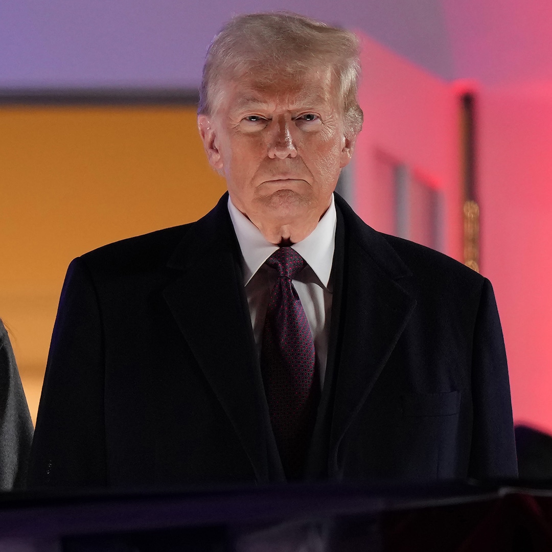 Donald Trump's family appointed in the contact list